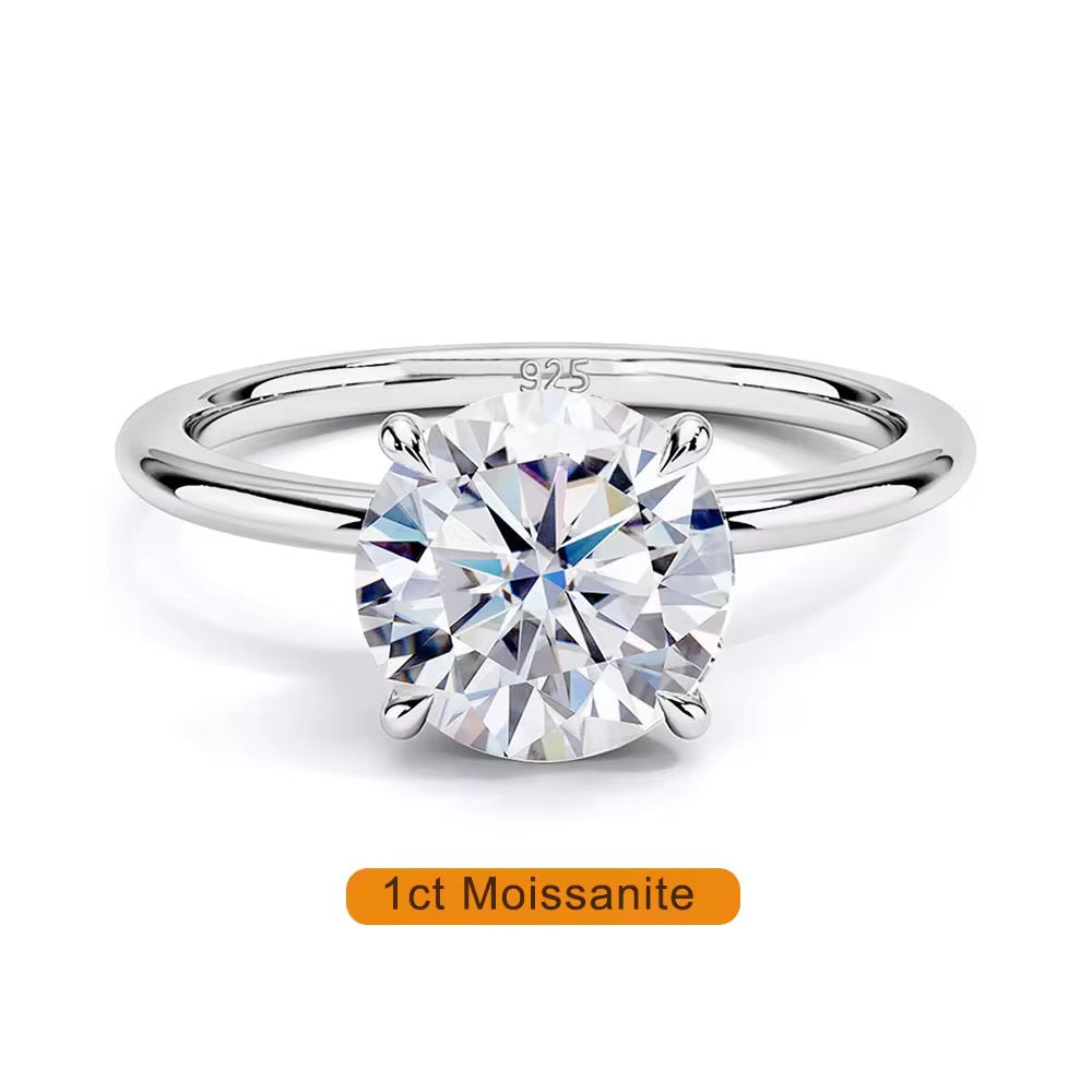 Classic 4 Claw Moissanite Ring