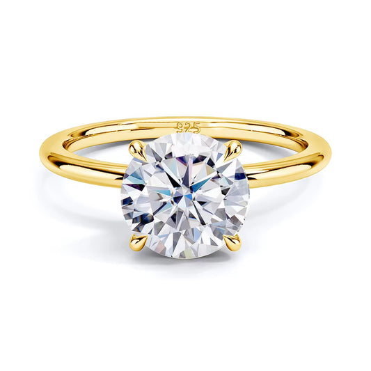 Classic 4 Claw Moissanite Ring